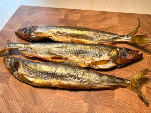 СНАПСЫ гренки бекон: Корюшка х/к (крупная)