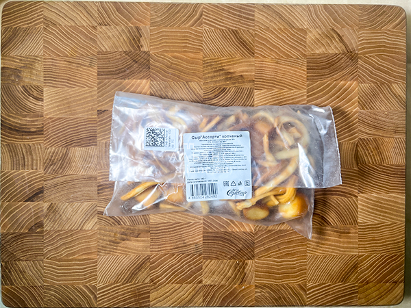 Сыр 150 гр ГОРНЫЙ СЫРОВАР (Ассорти копчёный) в Воскресенске