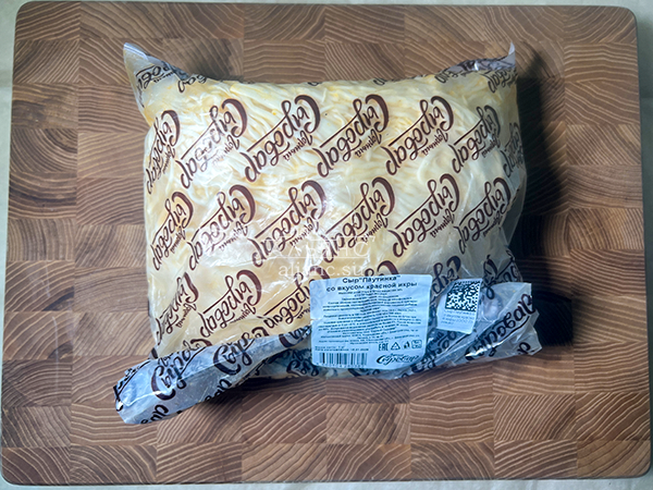 Сыр 1 кг ГОРНЫЙ СЫРОВАР (Паутинка со вкусом красной икры) в Воскресенске