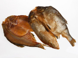 Тарань вяленая: Карась холодного копчения